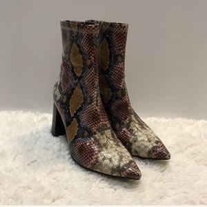 coma 3 block heel bootie jeffrey campbell